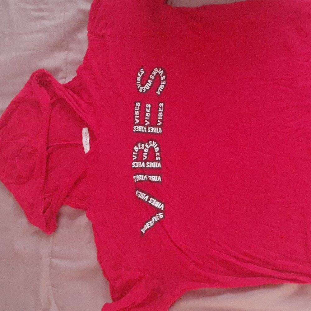Red Vibes Short sleeve hoodie
